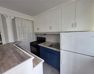 1451 W Turner Street - Photo Thumbnail 4