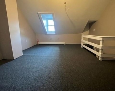 40 E Ridge Street - Photo Thumbnail 9