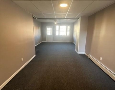 40 E Ridge Street - Photo Thumbnail 3