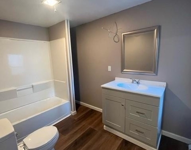 40 E Ridge Street - Photo Thumbnail 7