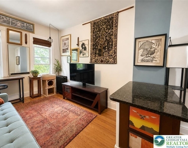 80 N 4th Street - Photo Thumbnail 8
