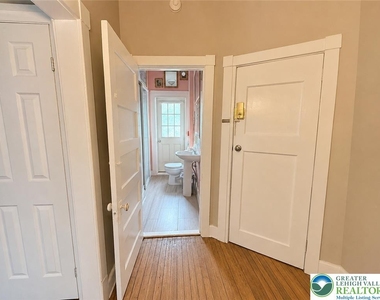 80 N 4th Street - Photo Thumbnail 4