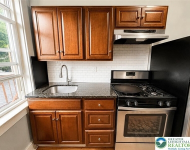 80 N 4th Street - Photo Thumbnail 12