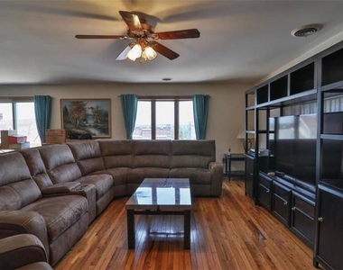 1187 E 4th Street - Photo Thumbnail 2