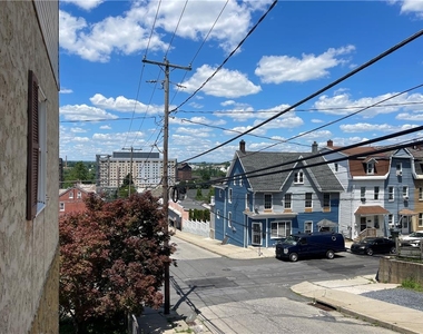 1187 E 4th Street - Photo Thumbnail 11