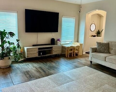 14920 Willie Worsley Avenue - Photo Thumbnail 2