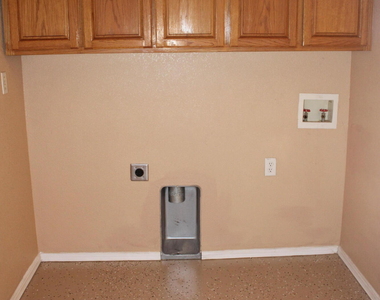 4056 Tibuni Place - Photo Thumbnail 35