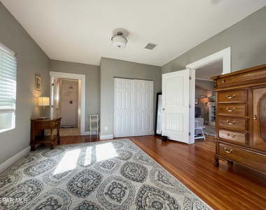 4415 Cumberland Avenue - Photo Thumbnail 19