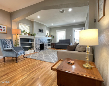 4415 Cumberland Avenue - Photo Thumbnail 7