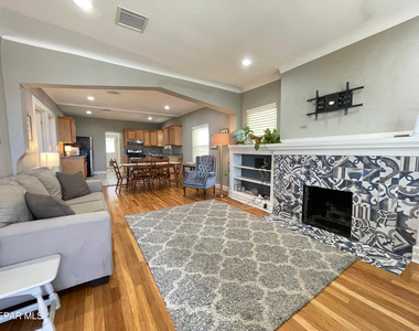 4415 Cumberland Avenue - Photo Thumbnail 1