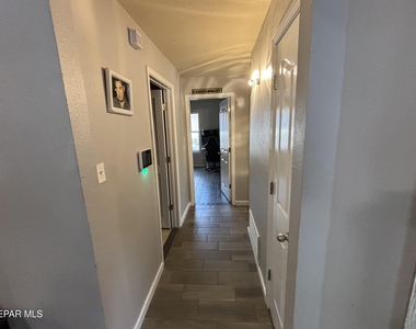 11008 Cattle Ranch Street - Photo Thumbnail 9