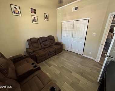 11008 Cattle Ranch Street - Photo Thumbnail 19