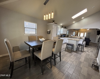 11008 Cattle Ranch Street - Photo Thumbnail 8