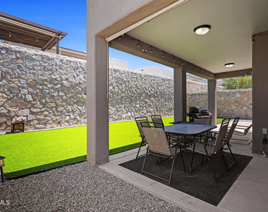 12863 Ivelet Court - Photo Thumbnail 28