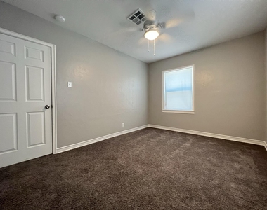 408 Ramona Avenue - Photo Thumbnail 25