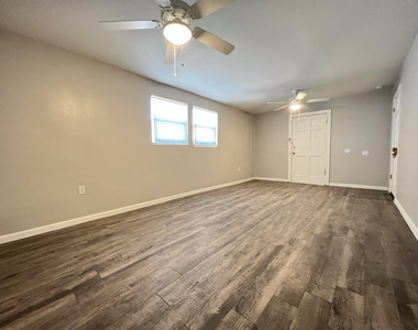 408 Ramona Avenue - Photo Thumbnail 16