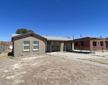 408 Ramona Avenue - Photo Thumbnail 2