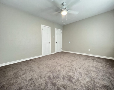 408 Ramona Avenue - Photo Thumbnail 18