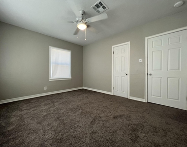 408 Ramona Avenue - Photo Thumbnail 19