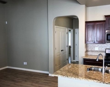 13479 Halifax Street - Photo Thumbnail 10