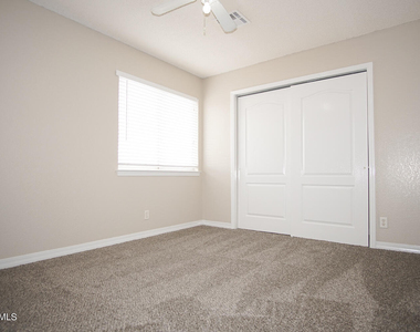 13717 Paseo De Fe Circle - Photo Thumbnail 16
