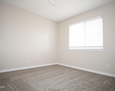 13717 Paseo De Fe Circle - Photo Thumbnail 14