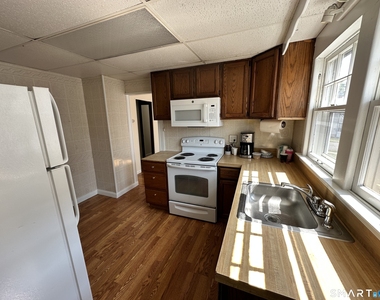 128 Grove Place - Photo Thumbnail 2