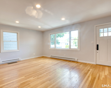 8 Ridge Place - Photo Thumbnail 2