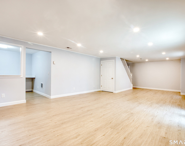 8 Ridge Place - Photo Thumbnail 25