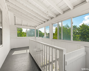 318 Suburban Avenue - Photo Thumbnail 6