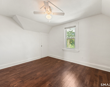 318 Suburban Avenue - Photo Thumbnail 24