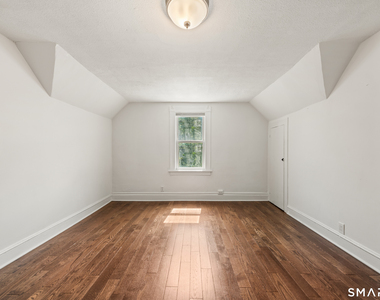 318 Suburban Avenue - Photo Thumbnail 20