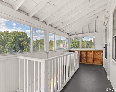 318 Suburban Avenue - Photo Thumbnail 7