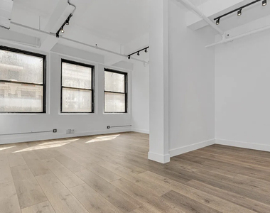255 East 36th Street - Photo Thumbnail 1