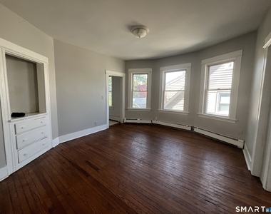 31-33 Hillhouse Avenue - Photo Thumbnail 8