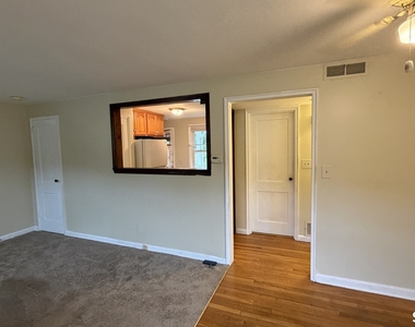 227 Spencer Street - Photo Thumbnail 4