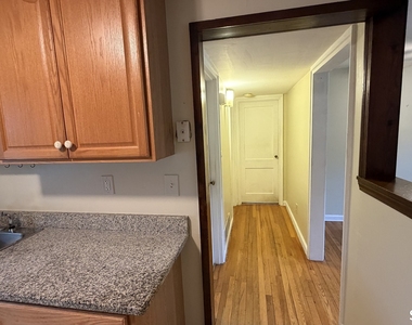 227 Spencer Street - Photo Thumbnail 7