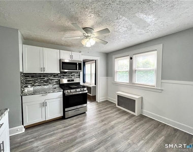 1105 Hillside Avenue - Photo Thumbnail 6
