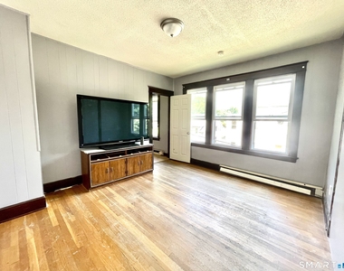 146 Charles Street - Photo Thumbnail 9