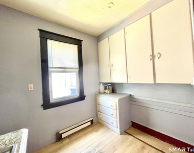 146 Charles Street - Photo Thumbnail 10