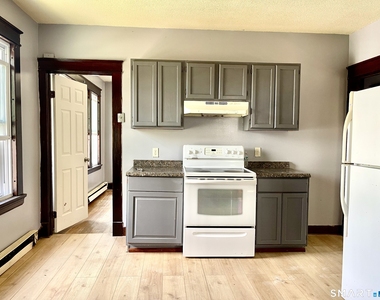 146 Charles Street - Photo Thumbnail 4