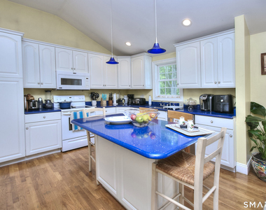 287 Greens Farms Road - Photo Thumbnail 15