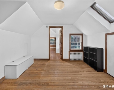 45 Richmond Avenue - Photo Thumbnail 25