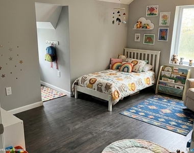 158 Cliff Street - Photo Thumbnail 6