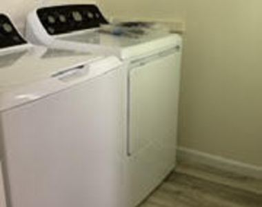 154 Riverhill Road - Photo Thumbnail 9