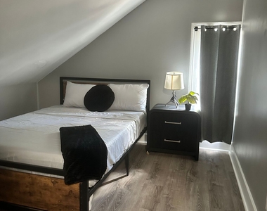 189 Putnam Street - Photo Thumbnail 12