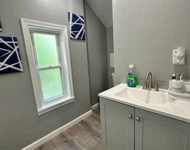 189 Putnam Street - Photo Thumbnail 20