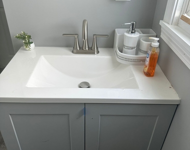 189 Putnam Street - Photo Thumbnail 11