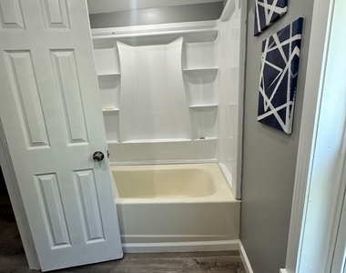 189 Putnam Street - Photo Thumbnail 21
