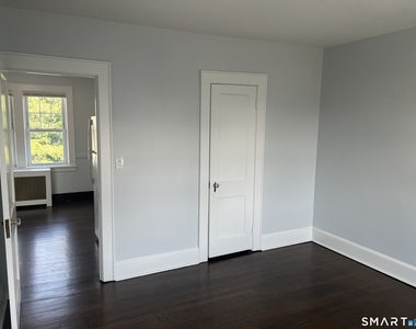 24 Circular Avenue - Photo Thumbnail 15